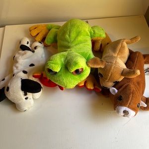 Ganz Webkinz Tree Frog Plushie one tiny dog 🐶 one ty dog 🐶 one seal 🦭